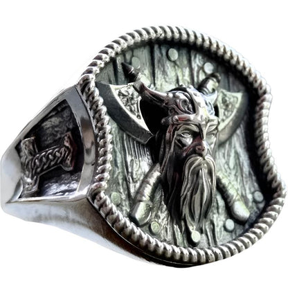 Retro Viking Double Axe Ring – Titanium Steel, Electroplated Silver | Bold & Stylish Accessory