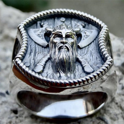 Retro Viking Double Axe Ring – Titanium Steel, Electroplated Silver | Bold & Stylish Accessory